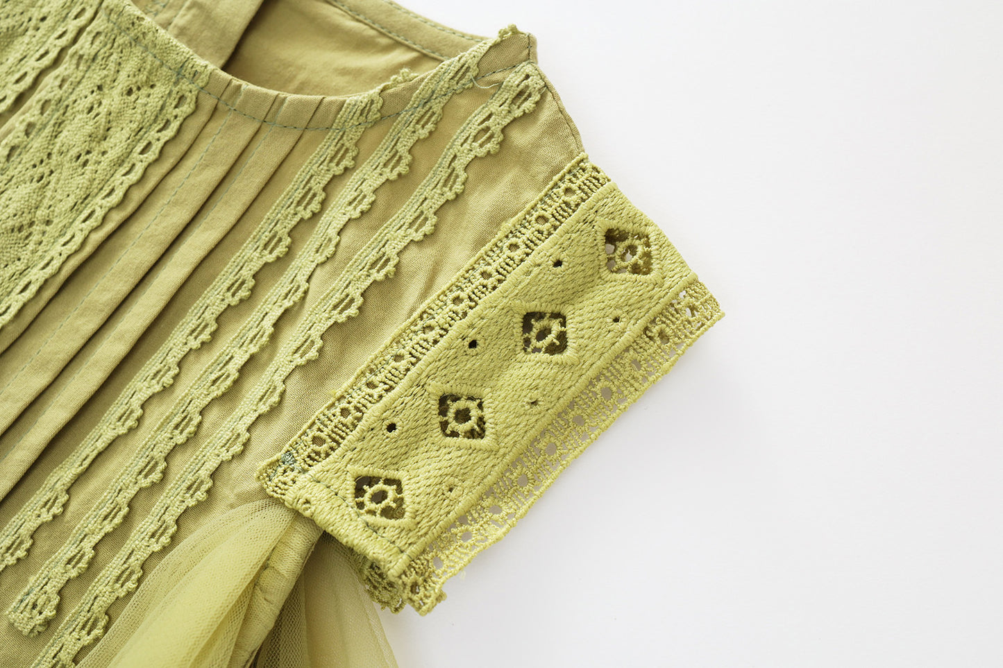 Girls Lace Trim Sleeveless Dress