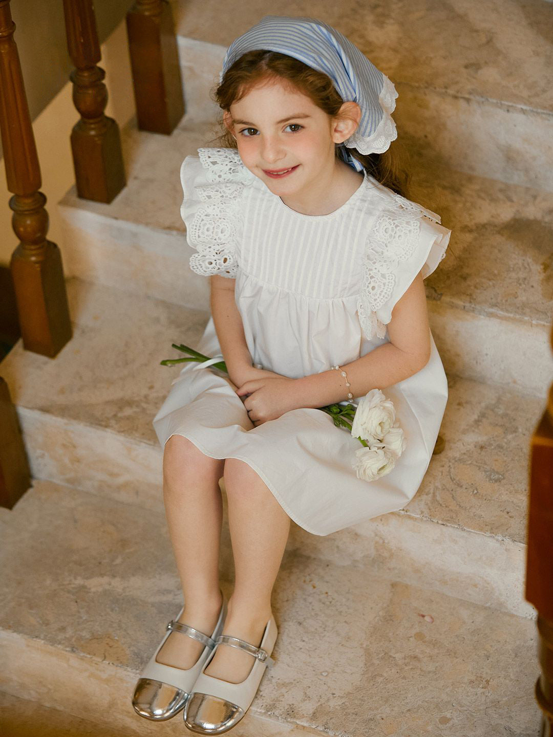 Girl's French Lace Sleeveless Princess Dress