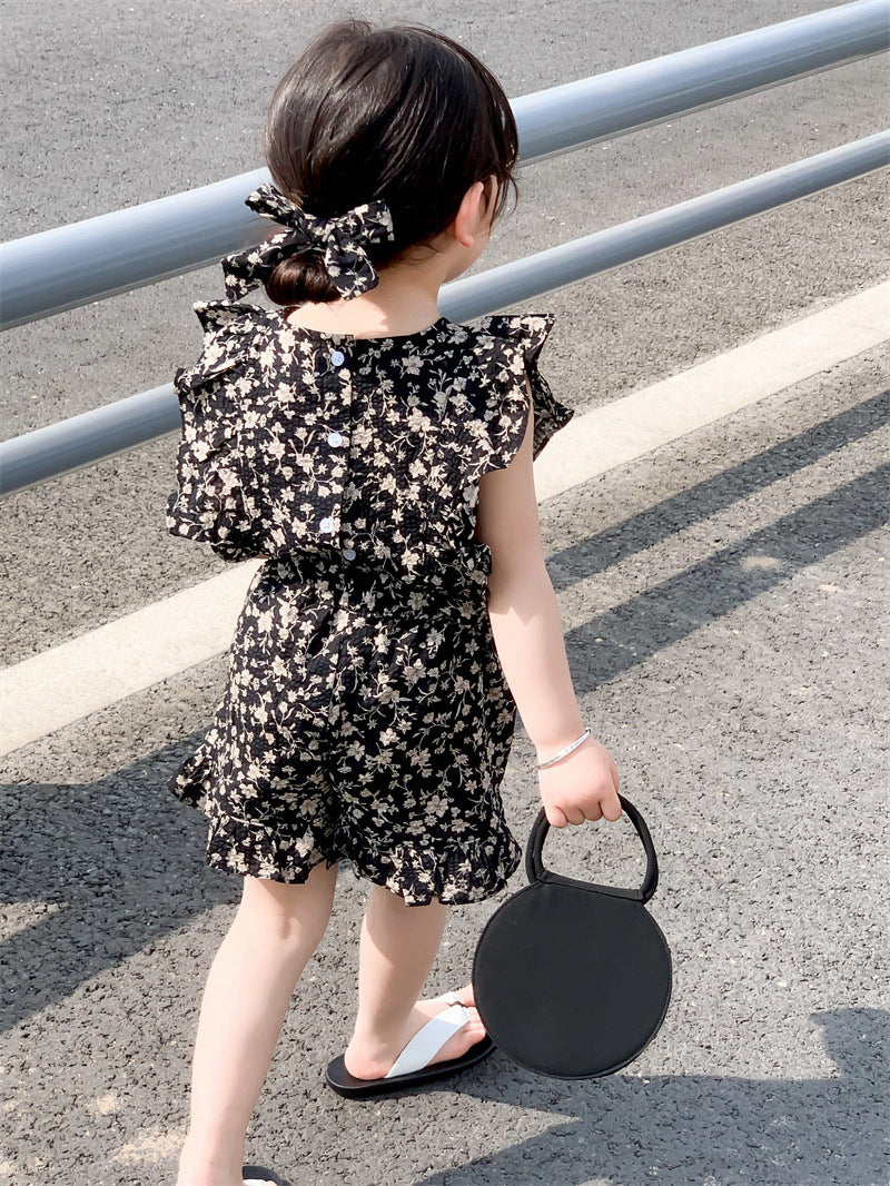 Girl's Korean-Style Ruffle Sleeveless Top Two-Piece Set