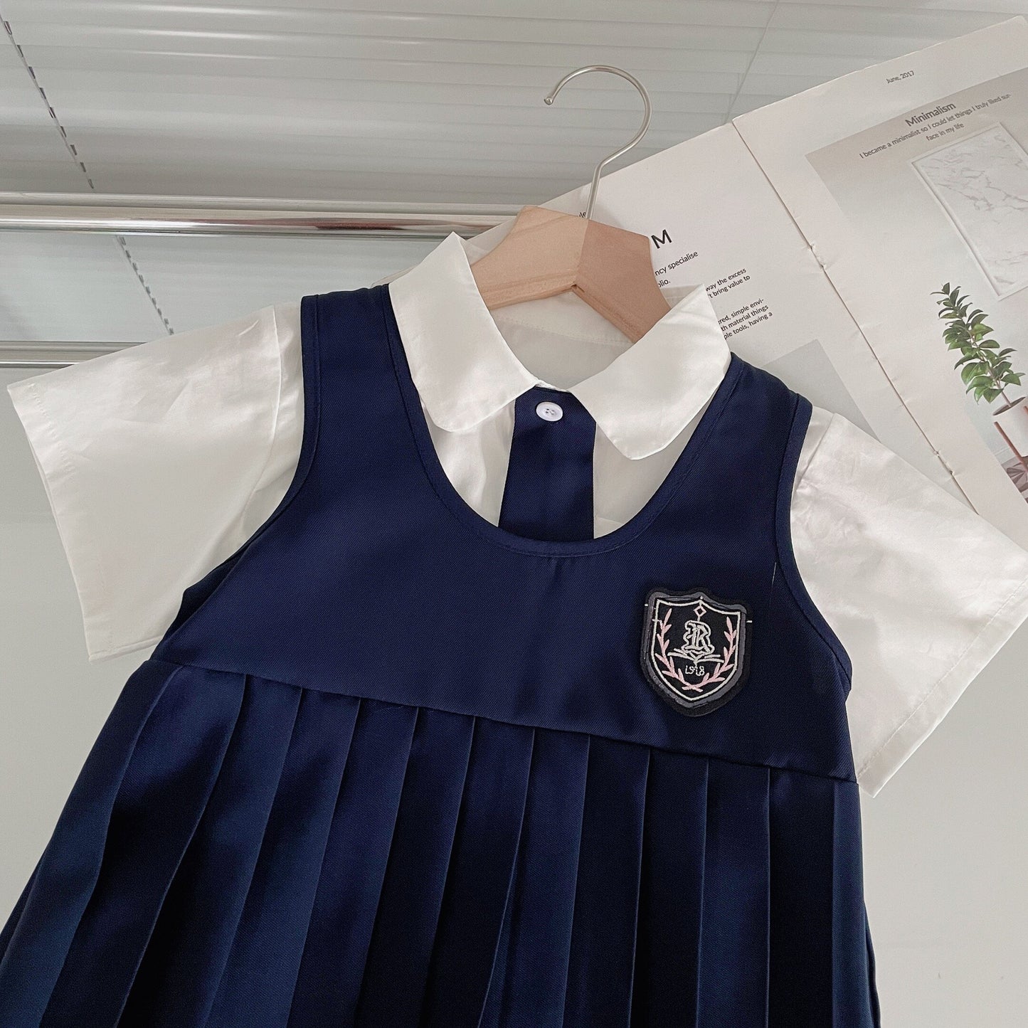 Girl's Autumn College Style Set - Long-Sleeve Shirt & Pleated Skirt