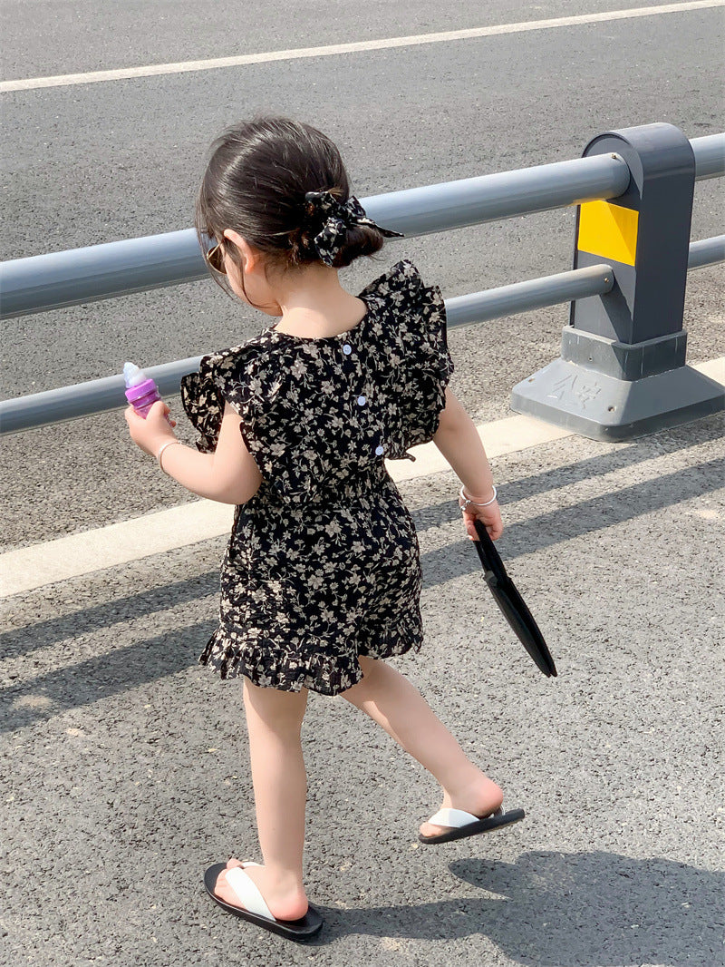 Girl's Korean-Style Ruffle Sleeveless Top Two-Piece Set